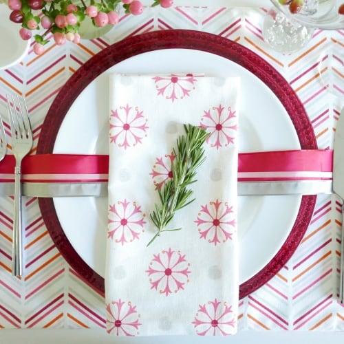 Sarah Style Pomegranate Medallion Table Linen Ensemble